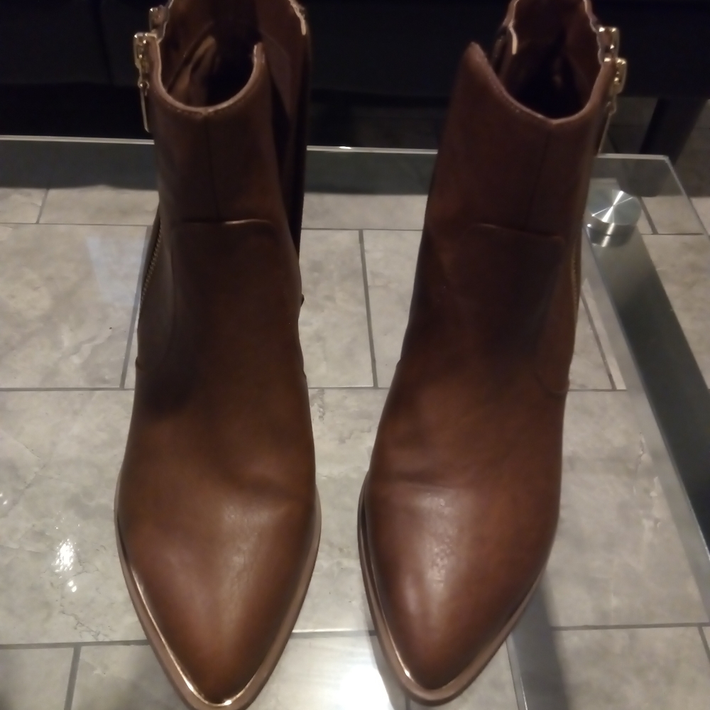 Guess ankle boots